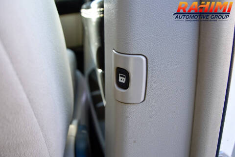 2012 Chrysler Town and Country Touring