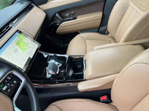 2024 Land Rover Range Rover Sport P360 SE