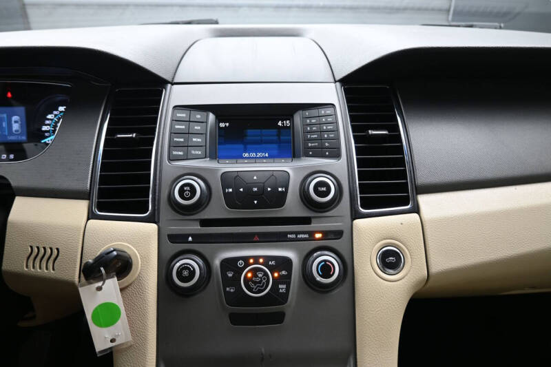 2015 Ford Taurus