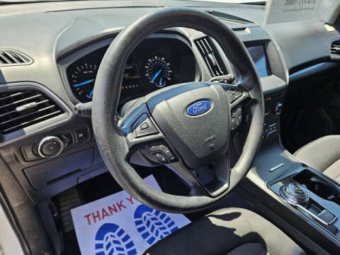 2020 Ford Edge SE