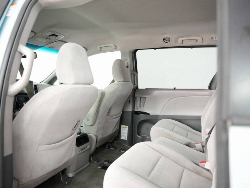 2015 Toyota Sienna
