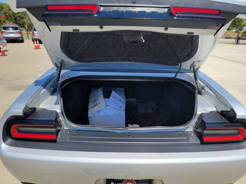 2020 Dodge Challenger SXT