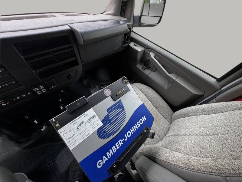 2021 GMC Savana 2500