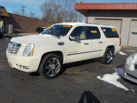 2008 Cadillac Escalade ESV for sale at Super Service Used Cars - Allenton in Allenton WI