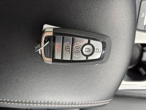 2024 Ford Edge Titanium