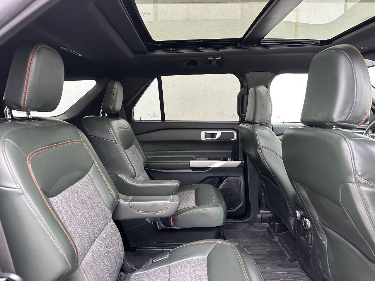 2022 Ford Explorer for sale at Phoenix Motor Co in Romulus, MI