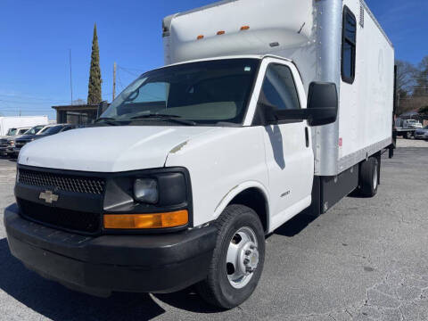 2013 Chevrolet Express for sale at Lewis Page Auto Brokers in Gainesville GA