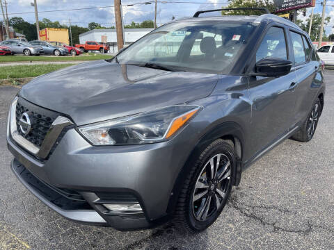 2019 Nissan Kicks SR