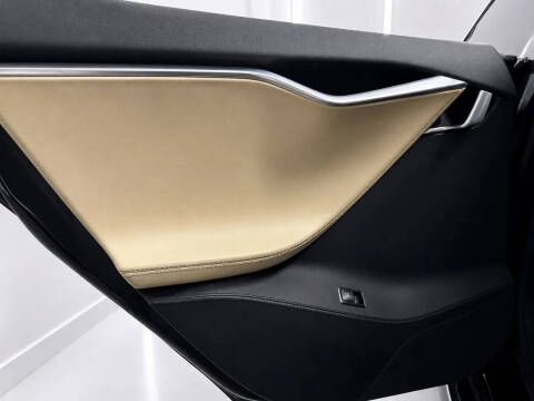 2012 Tesla Model S