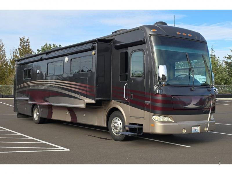 2013 Freightliner XCR Chassis