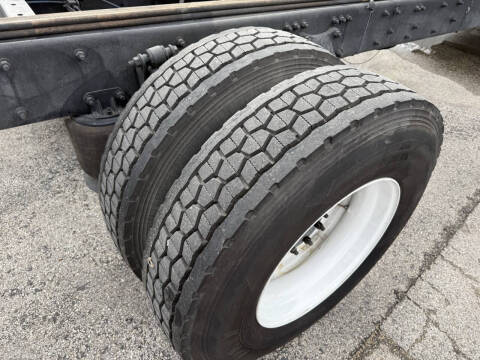 2022 Freightliner M2 106