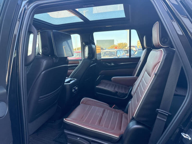 2023 GMC Yukon Denali Ultimate