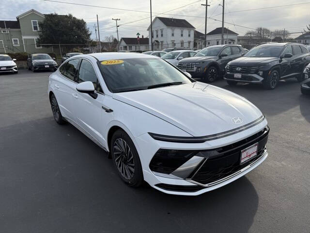 2025 Hyundai Sonata Hybrid SEL