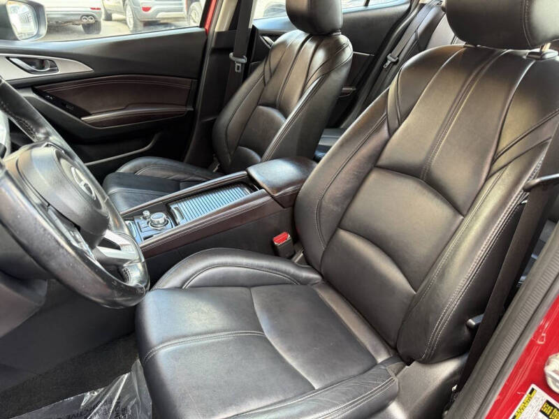 2017 Mazda MAZDA3 Touring