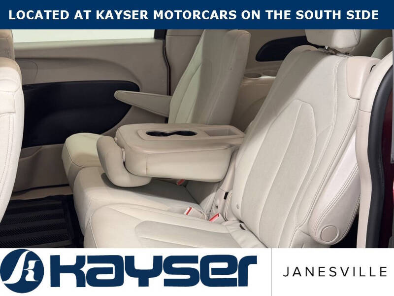 2017 Chrysler Pacifica Touring