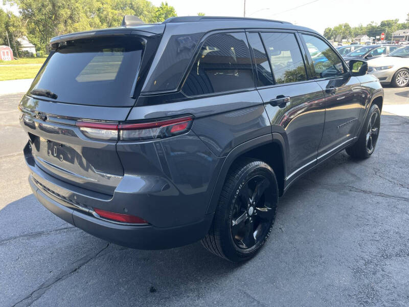 2023 Jeep Grand Cherokee Altitude