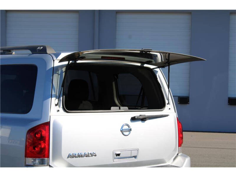 2015 Nissan Armada