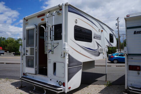 2011 Lance 950