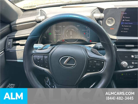 2022 Lexus ES 300h