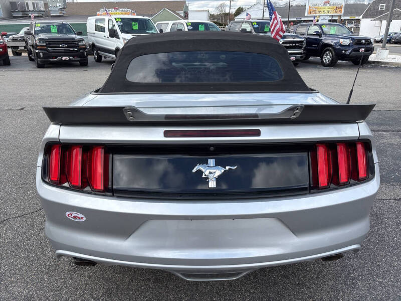 2015 Ford Mustang V6