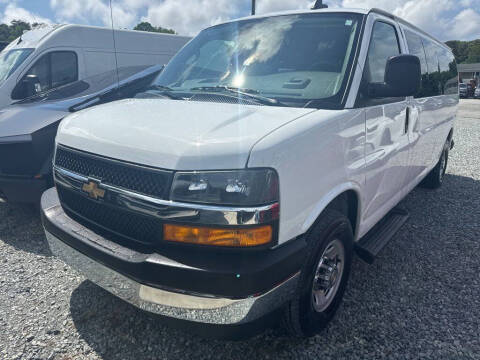 2025 Chevrolet Express LT 3500
