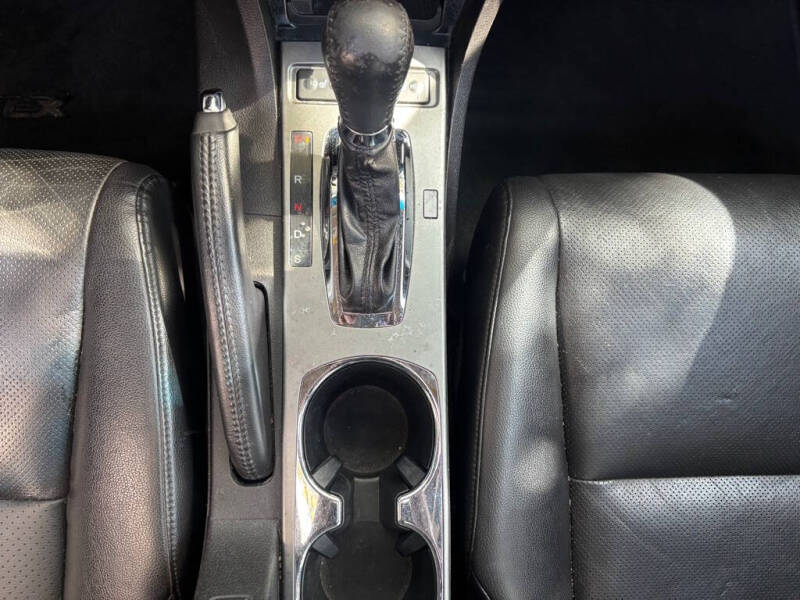 2013 Acura ILX 2.0L w/Tech