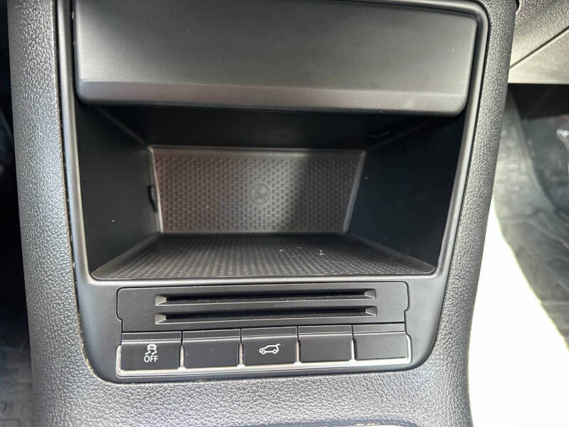 2011 Volkswagen Tiguan SEL 4Motion