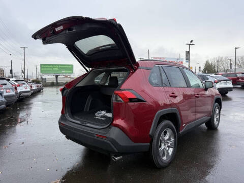 2025 Toyota RAV4 Hybrid XLE