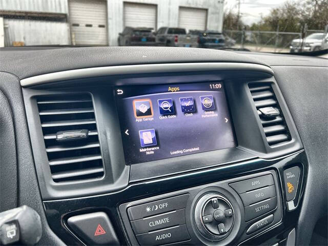 2018 Nissan Pathfinder SV