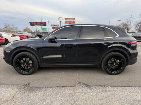 2022 Porsche Cayenne Platinum Edition