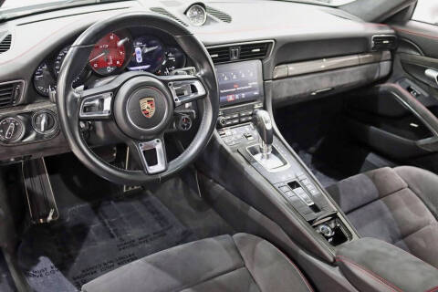 2018 Porsche 911 Carrera GTS