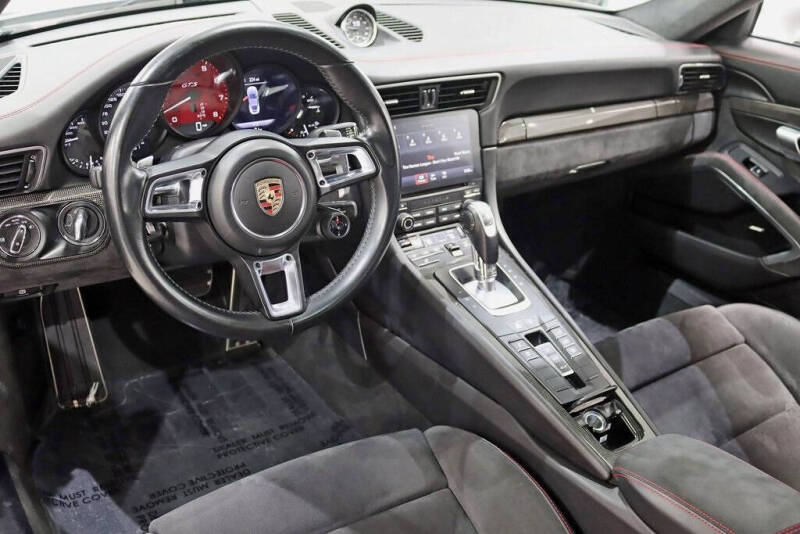 2018 Porsche 911 Carrera GTS