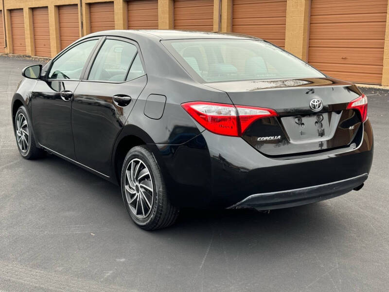 2016 Toyota Corolla LE photo 7