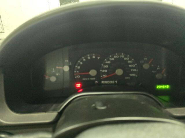 2004 Ford Explorer XLS