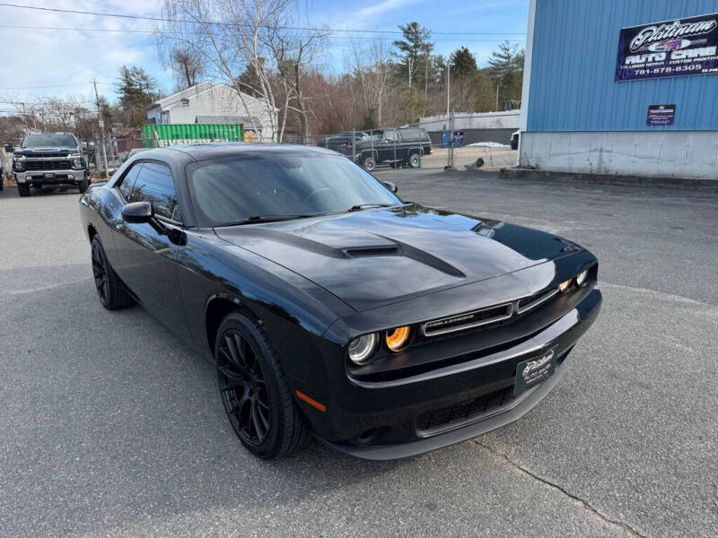 2019 Dodge Challenger SXT