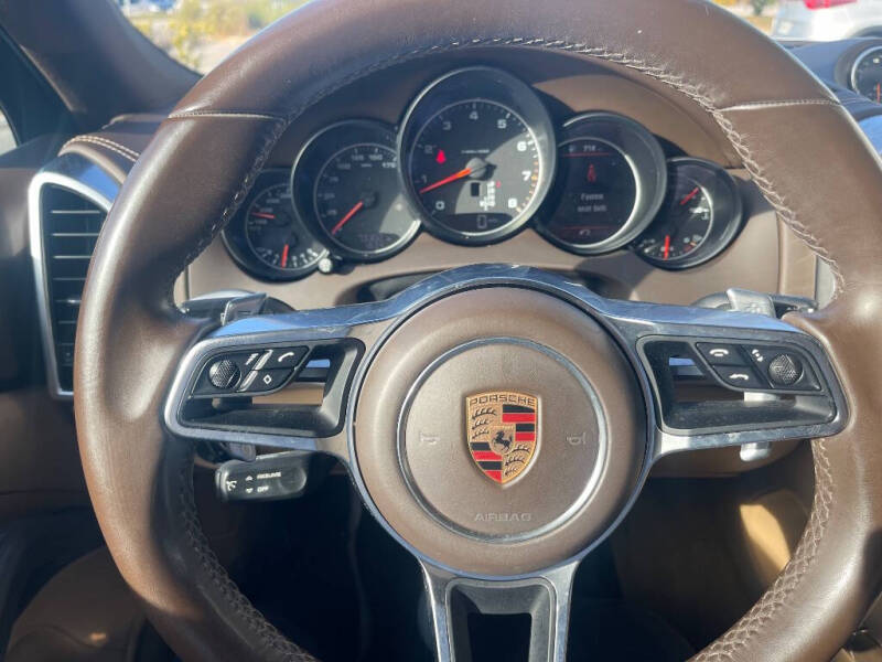 2018 Porsche Cayenne Platinum Edition