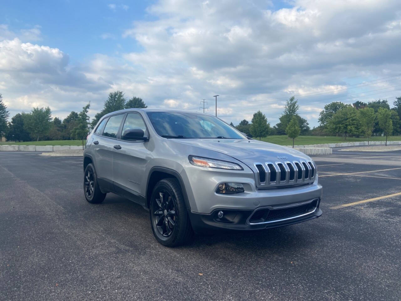 2016 Jeep Cherokee for sale at ZAKS AUTO INC in Detroit, MI