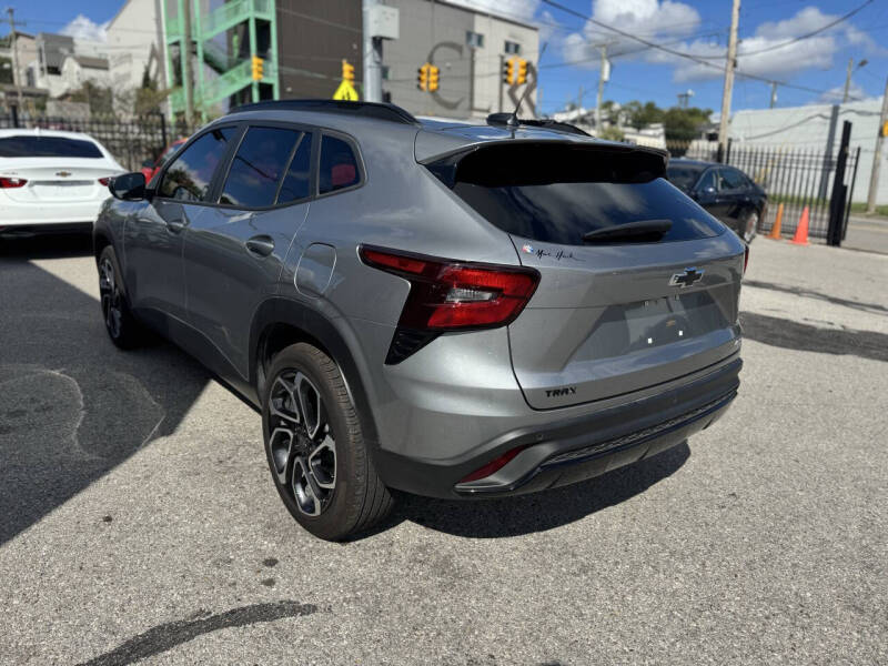2025 Chevrolet Trax RS