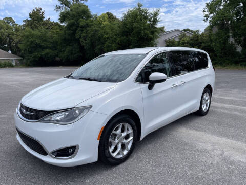 2017 Chrysler Pacifica Touring Plus