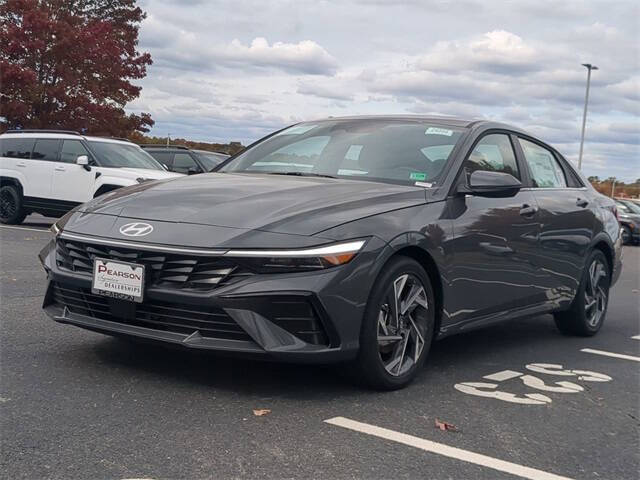 2025 Hyundai Elantra Hybrid Limited