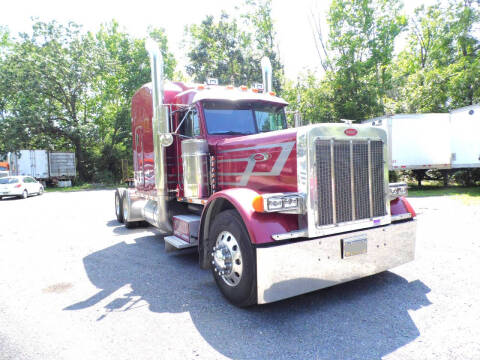 2001 Peterbilt 379 EX Hood