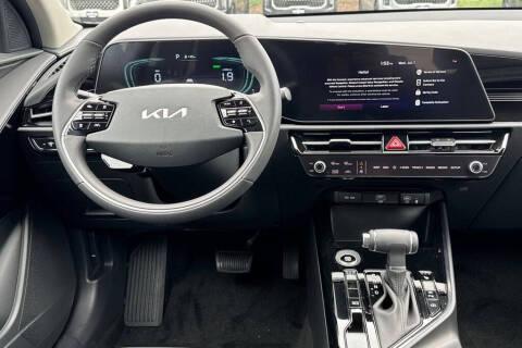 2026 Kia Niro EX