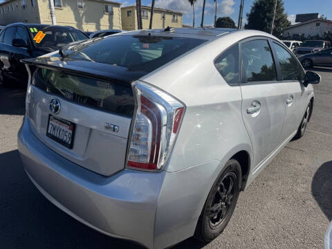 2015 Toyota Prius Three