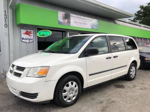 2008 Dodge Grand Caravan for sale at EXECUTIVE CAR SALES LLC in North Fort Myers FL