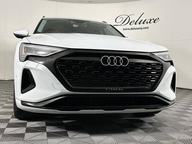 2024 Audi Q8 e-tron quattro Premium Plus