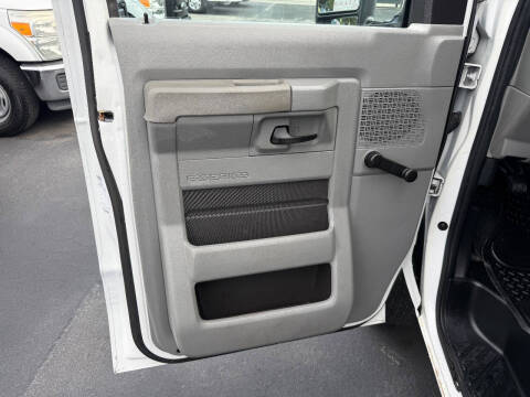 2011 Ford E-Series E-250