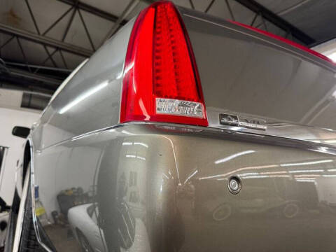 2010 Cadillac DTS Luxury Collection