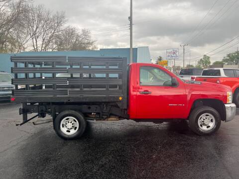 2007 Chevrolet Silverado 2500HD for sale at GREAT DEALS ON WHEELS in Michigan City IN