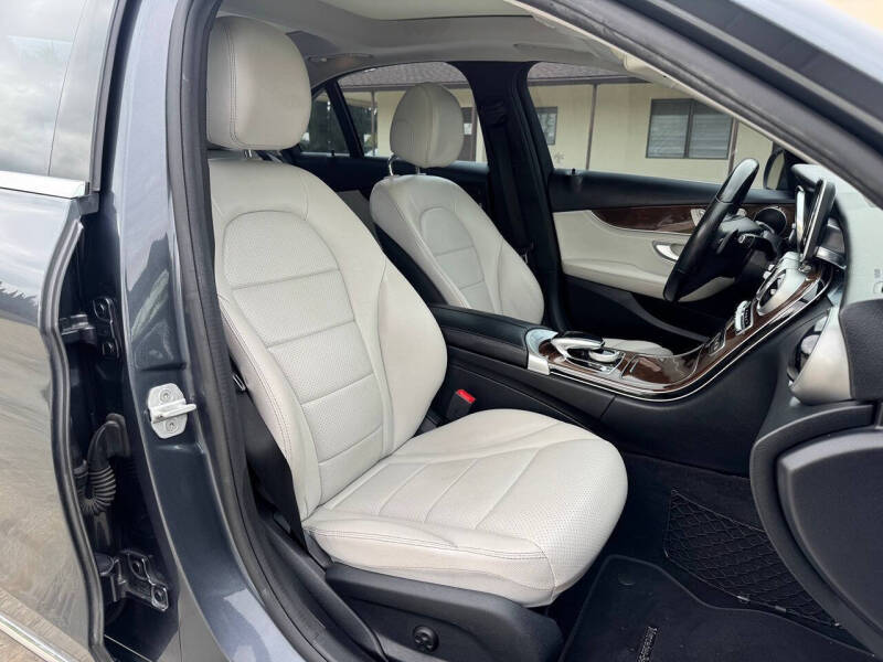 2015 Mercedes-Benz C-Class C 300