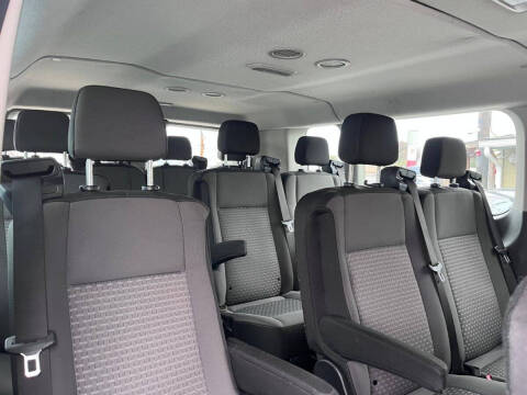 2023 Ford Transit 350 XLT